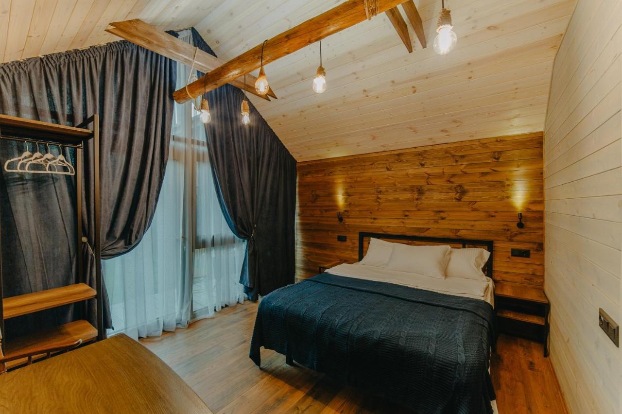 Hotel Wanderholic Telavi Esterno foto