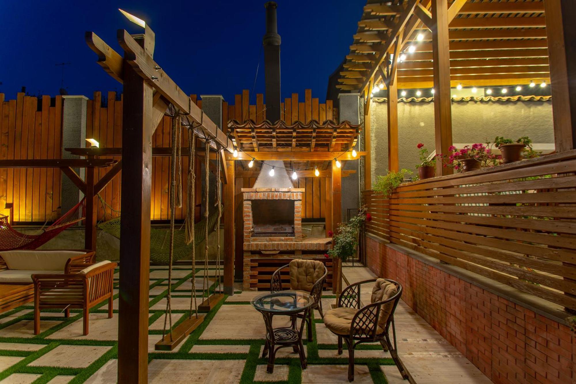 Hotel Wanderholic Telavi Esterno foto